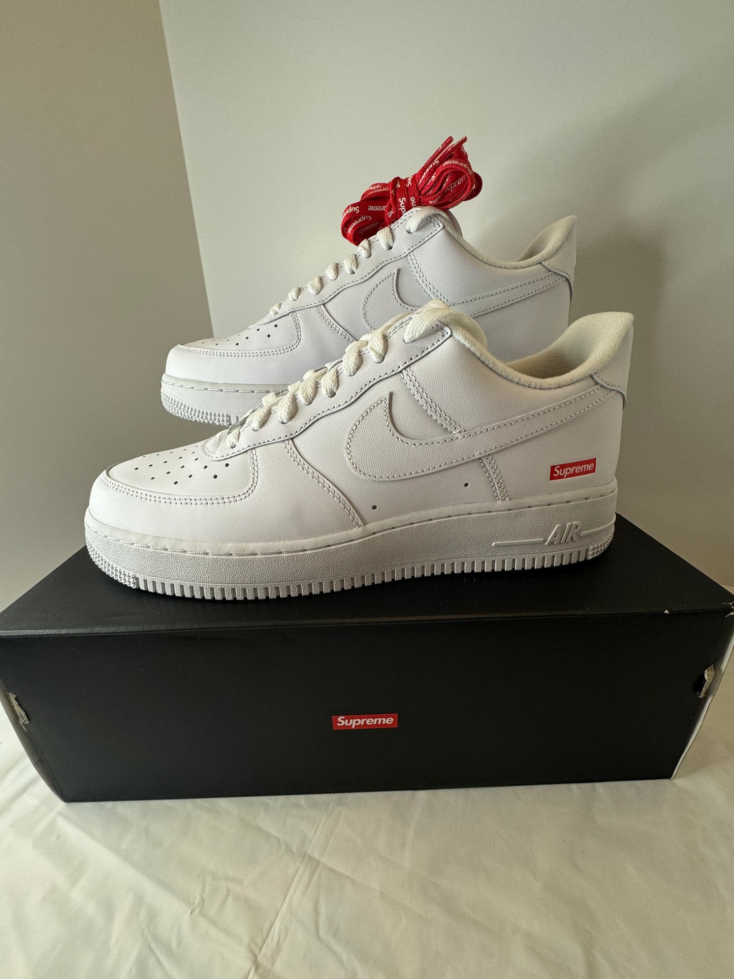 Nike Air Force 1 Low x Supreme