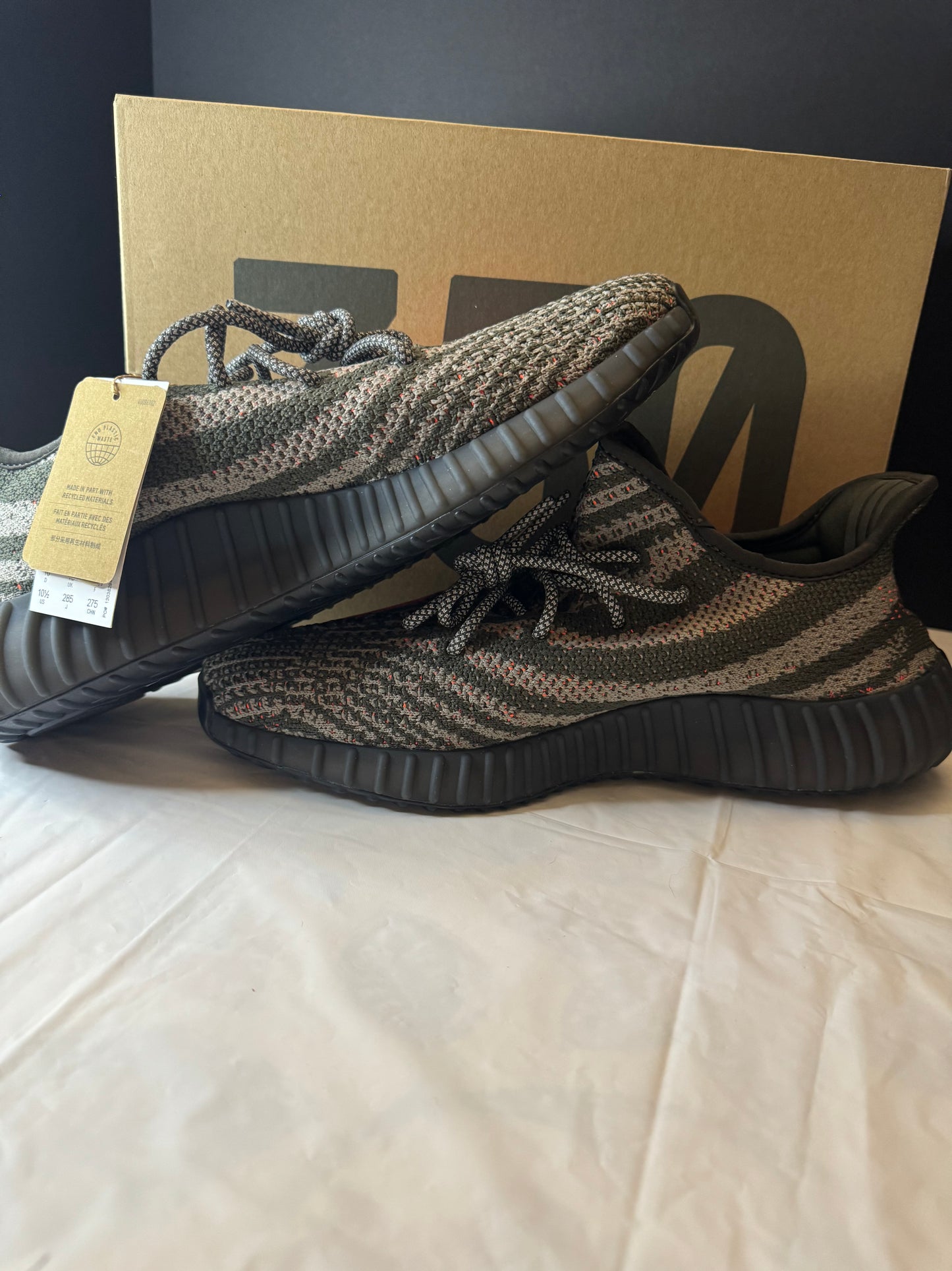 Yeezy Boost 350 V2 Carbon Beluga
