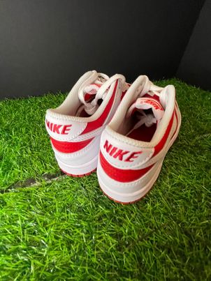 Nike Dunk Low Championship Red