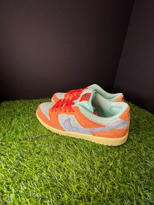 Nike SB Dunk Low Orange Emerald Rise