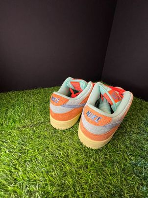 Nike SB Dunk Low Orange Emerald Rise